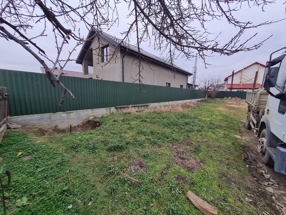 Casa batraneasca de vânzare în satul Potoceni com.Maracineni Buzău