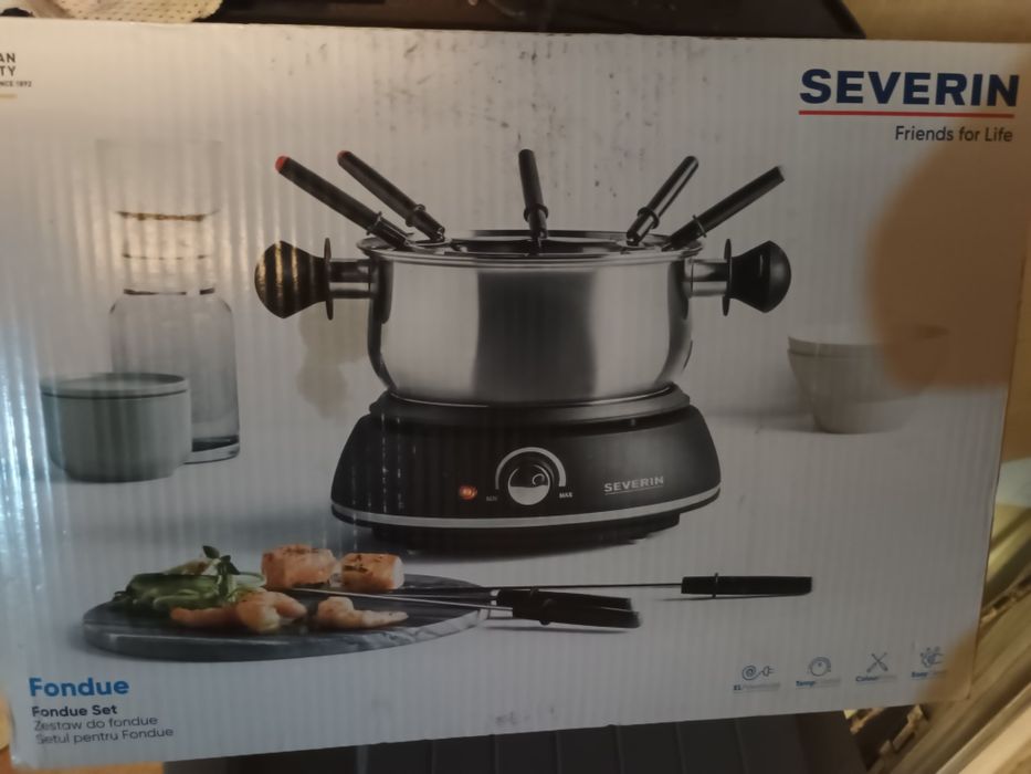 Set fondue ciocolata/cașcaval nou in cutie