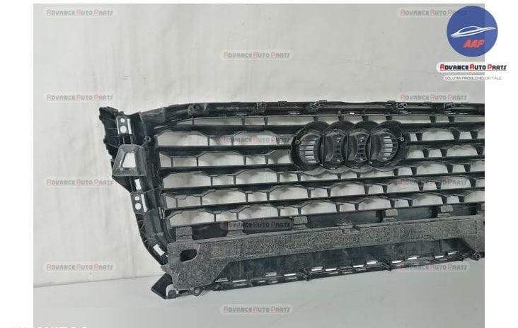 Ауди Кю 2 / Audi Q2 , , , , Оригинална централна решетка с абсорбиращ