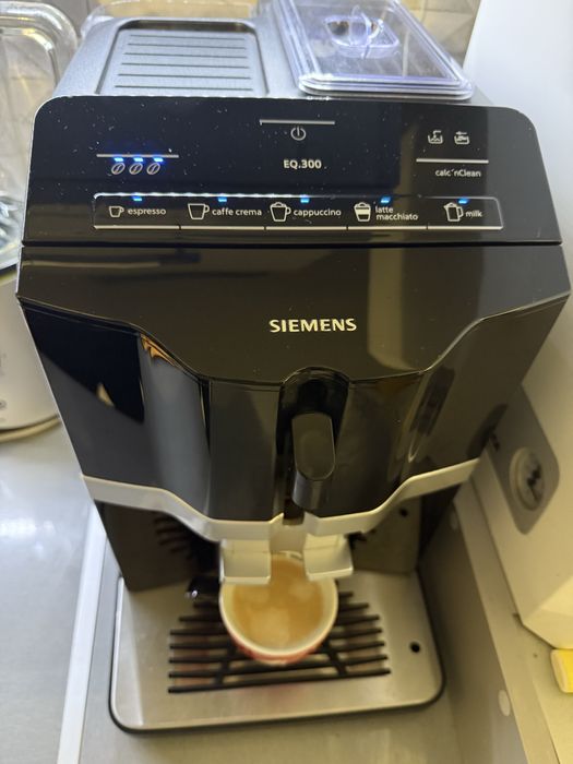 Espressor cafea boabe Siemens EQ300
