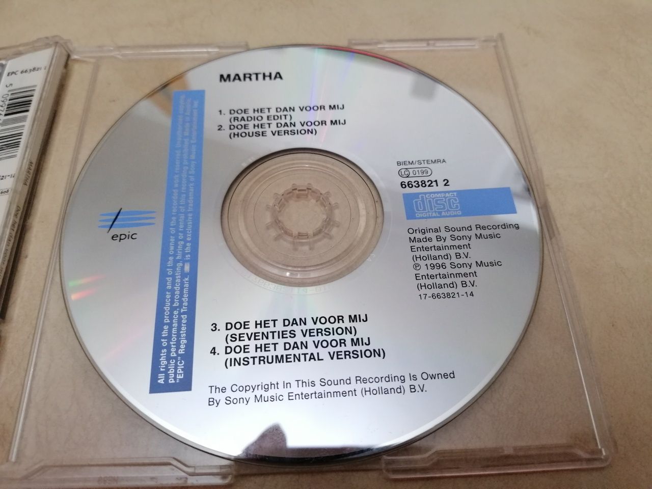 Vând 1 cd cu Martha