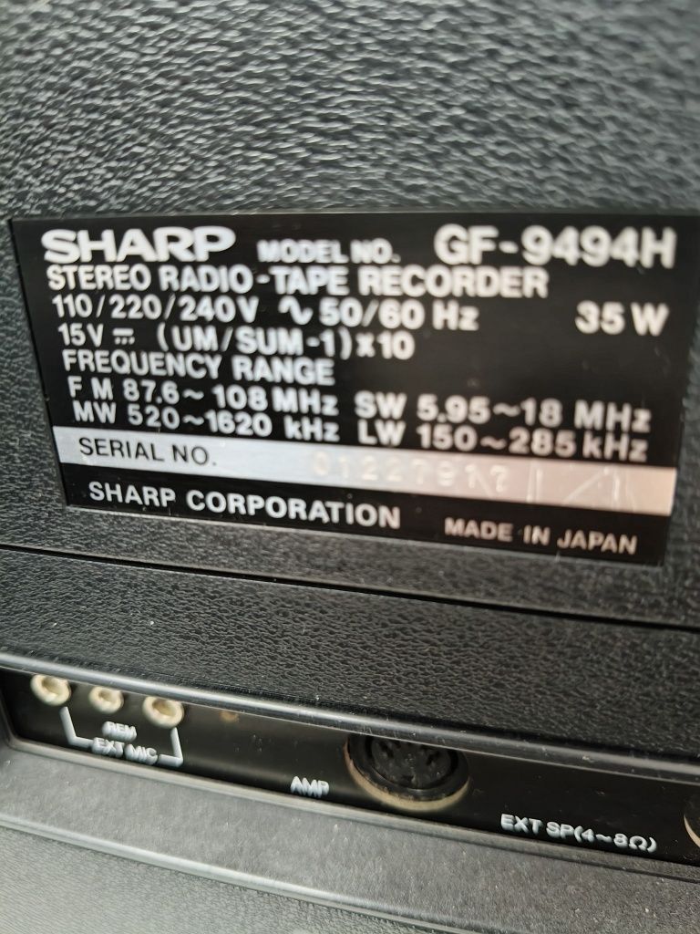 Radio casetofon GF Sharp 9494