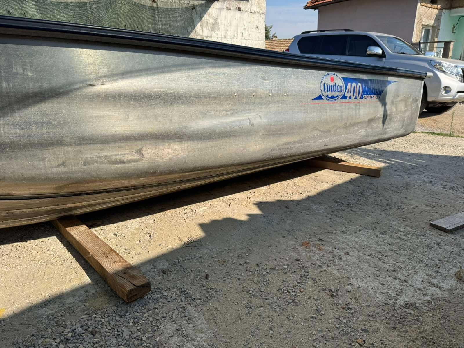 Продавам лодка Linder Sportsman 400