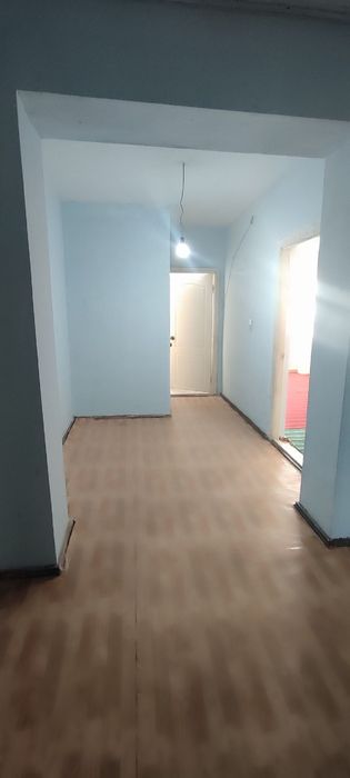 Карши 1 ни йули Горсетни Олди 2 хонали янги дом 70 кв катта балконли