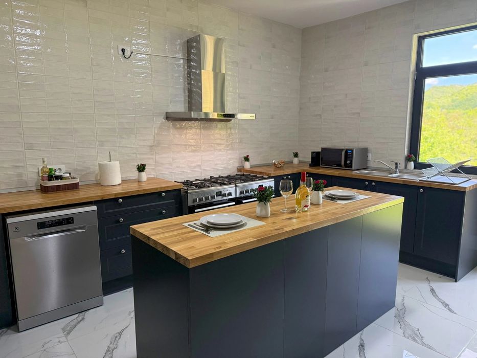 Vila Zamura – din malul Bălănesei până în vârful muntelui!