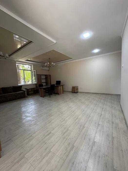 Сдается нежилое помещение — 60 м² AZA