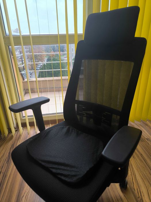 Директорски офис стол - с подарък