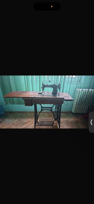 Mașină de cusut Singer vintage, an 1947, cu pedală – Funcțională