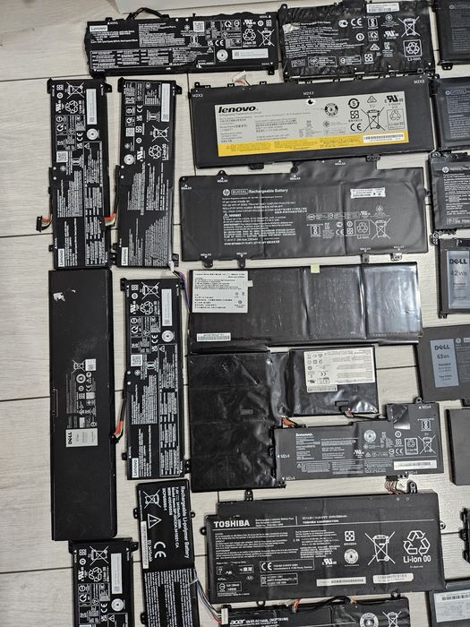 Lot baterii laptop