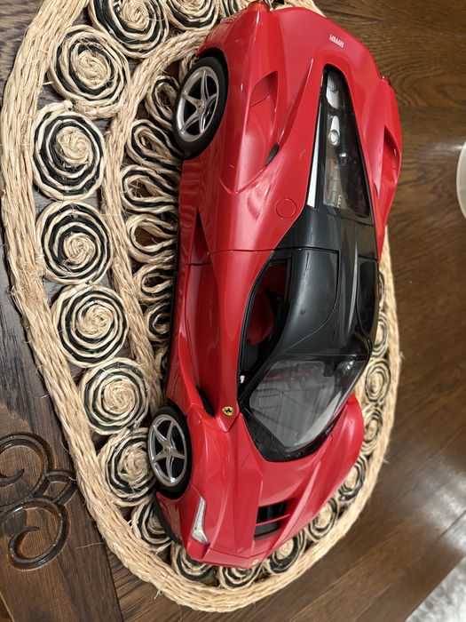 masina ferrari stare foarte buna