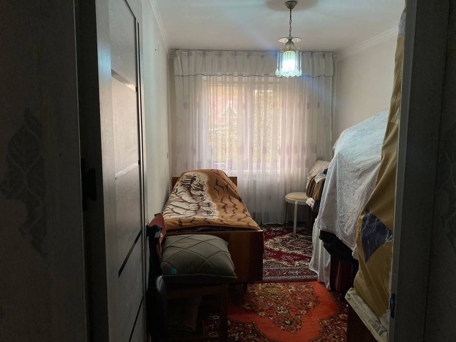 Zudlik bilan 2 xonali kvartira sotiladi