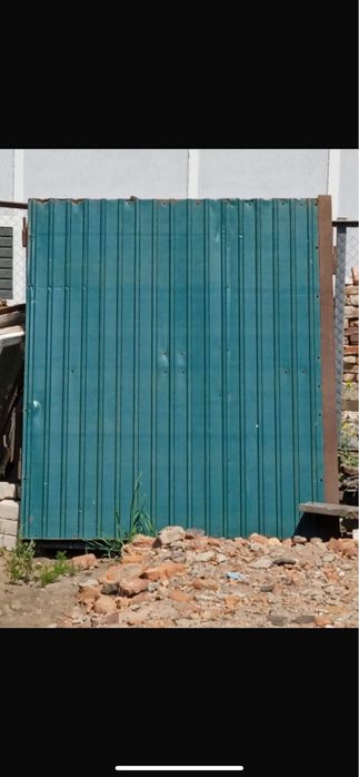 Ворота из металлоконструкции и профлиста зеленые с калиткой