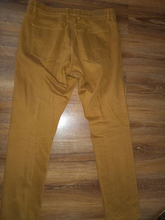 Pantaloni barbati marca C&A material denim masura 44/34  noi fara etic