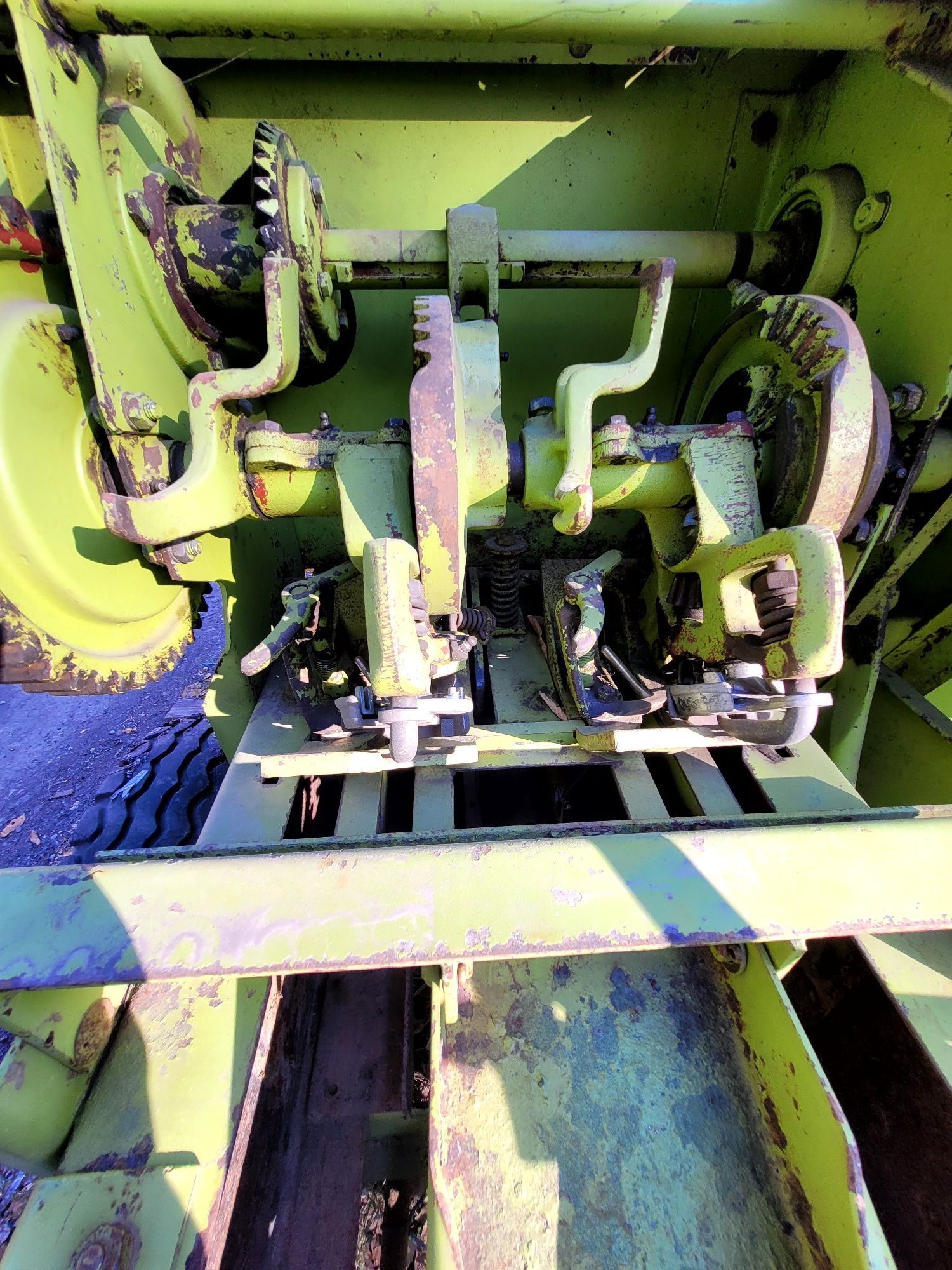 Пресс-подборщик Claas Markant 52.
