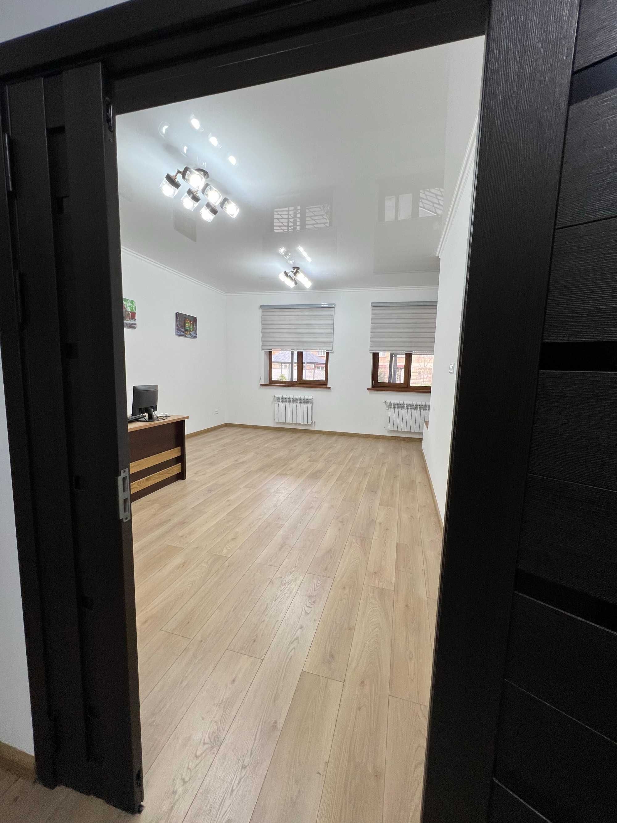 Срочно Продажа Квартиры 1 этаж + цоколь этаж. (IT Park, уневер Инха)