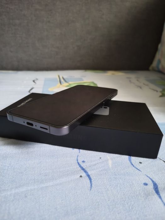 Vând Sau Schimb Samsung Galaxy S24FE 256GB/8GB RAM, Graphite ,