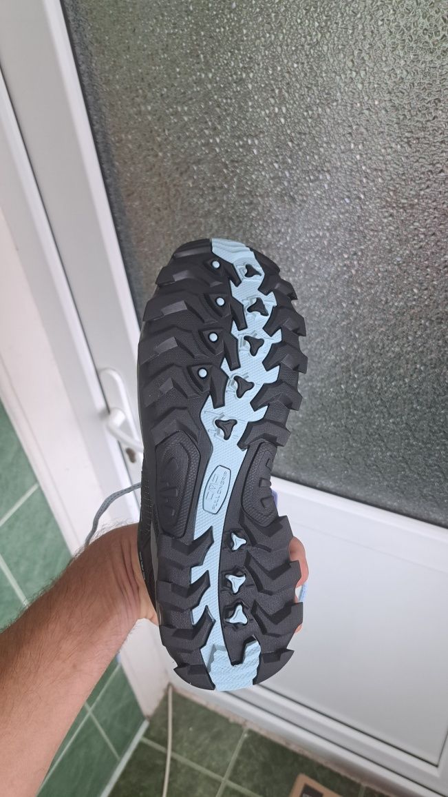 Vând adidași CMP Rigel Trekking shoes