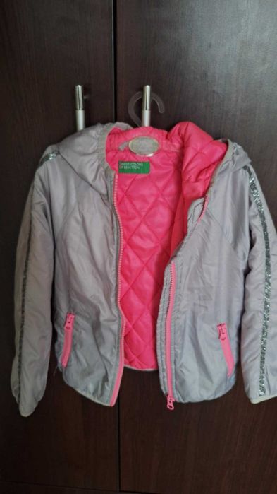 Яке на  BENETTON пролет, есен ръст 104см.