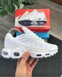 Adidasi universali nike