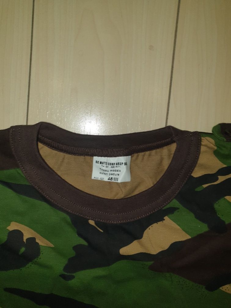 Tricou militar camuflaj 48 cu 3 armata romana ani 2010 stoc