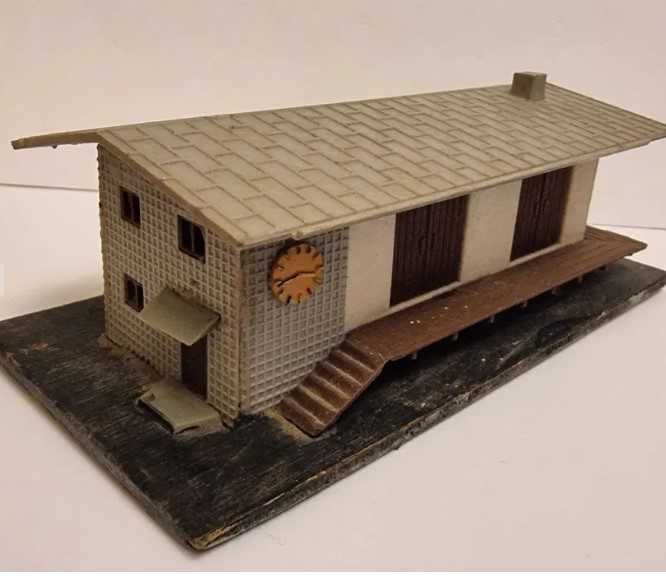 Lot casute diorama scara HO/TT, trenulet electric