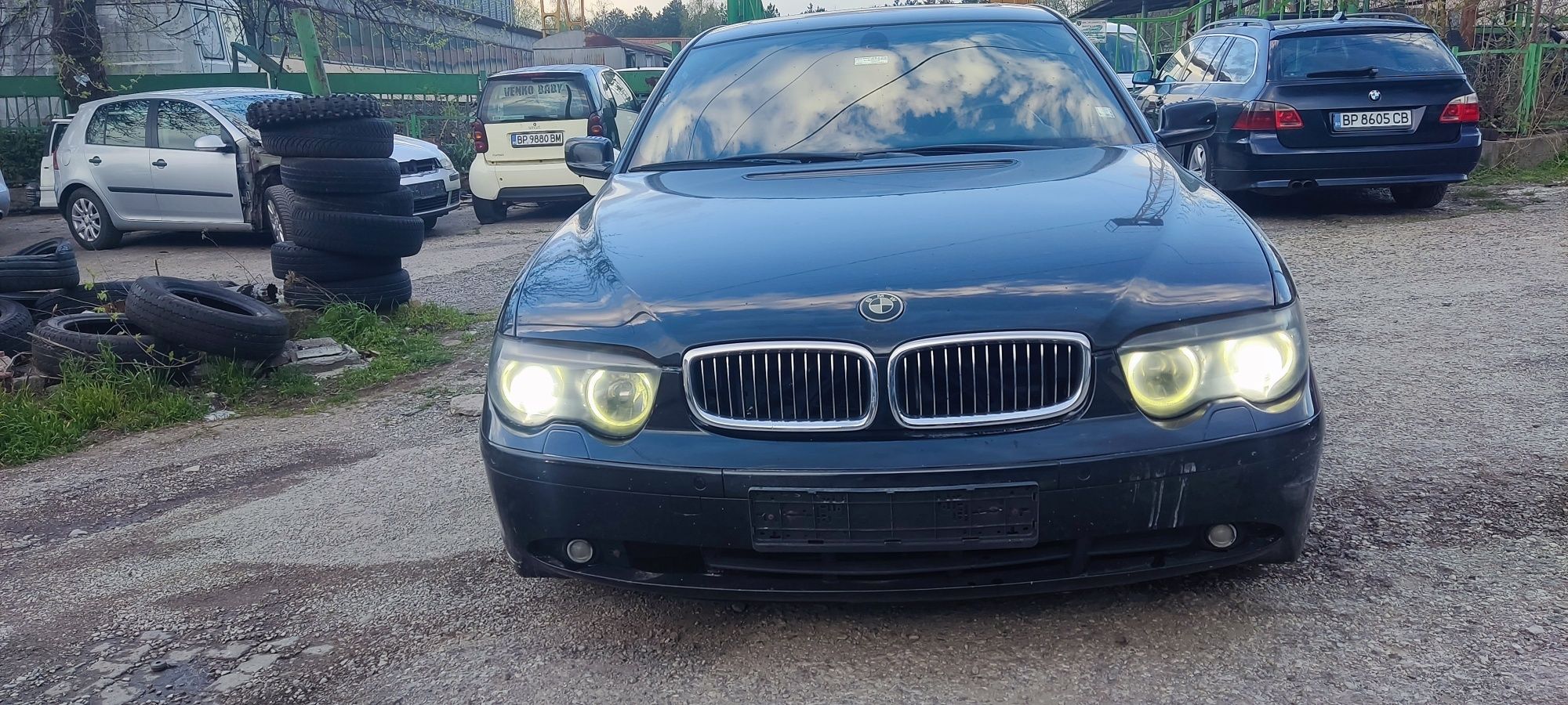 BMW 740D на части