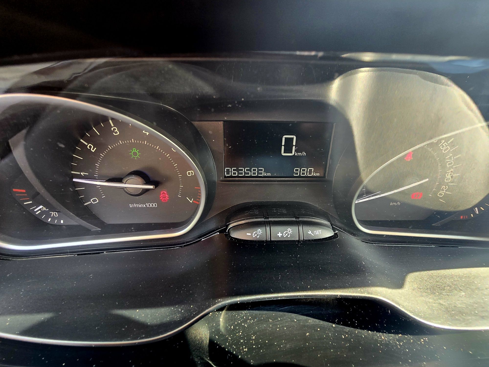 Peugeot 2008 1.2 Pure Tech 110 PH Allure 63 000 km