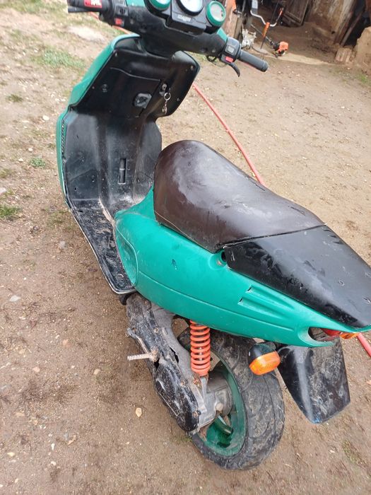 Vand scuter malaguti f 12 de 50cc 800 de leii