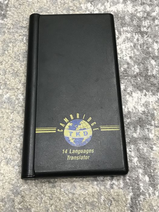 Продам электронный переводчик