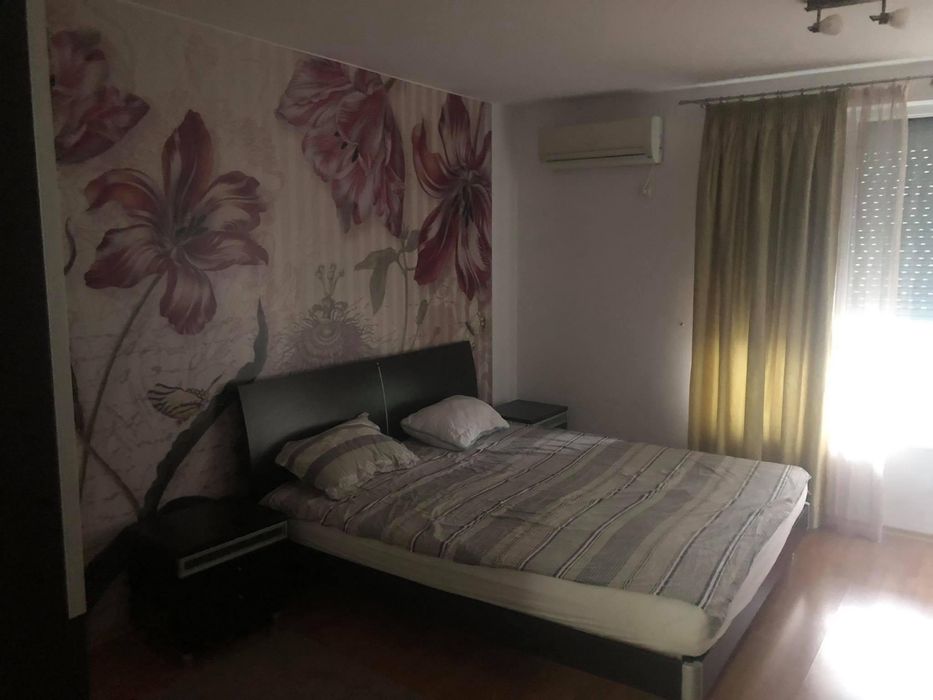 Дава се под наем Двустаен апартамент в Бургас, Лазур - 80 кв.м за 459 € - Снимка #2