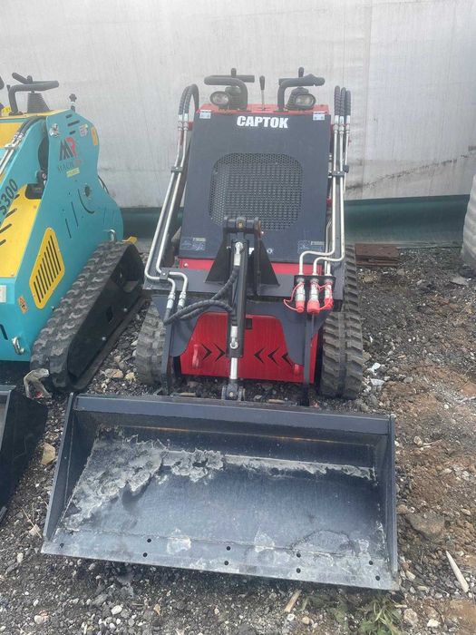 Vand mini incarcatoar senilat (masa operare 850kg)