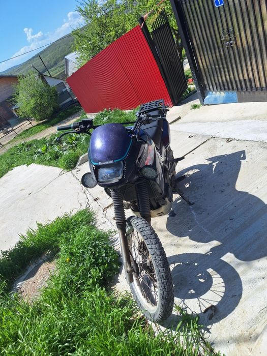 Vând kavasaki  enduro fără acte