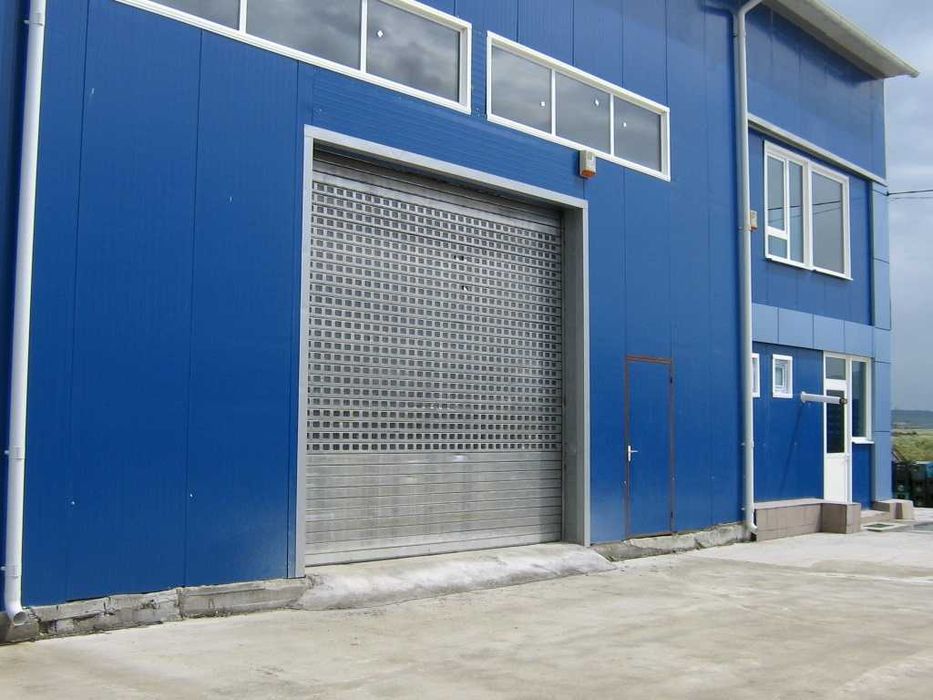 INCHIRIERE SPATIU depozit si birouri DN 65 zona Auchan Bradu 930mp H7m