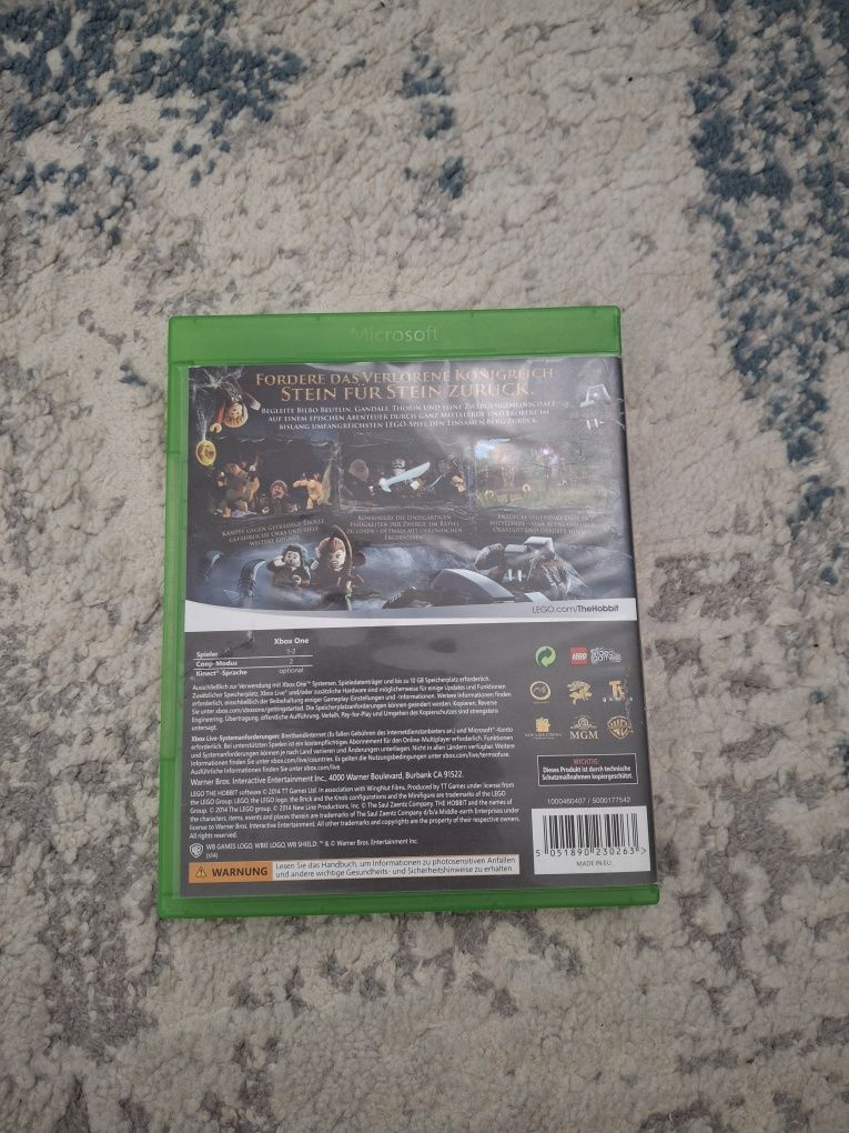 Vând joc xbox one Hobbit