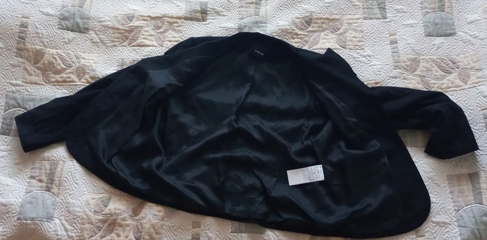 Дамско сако TAIFUN