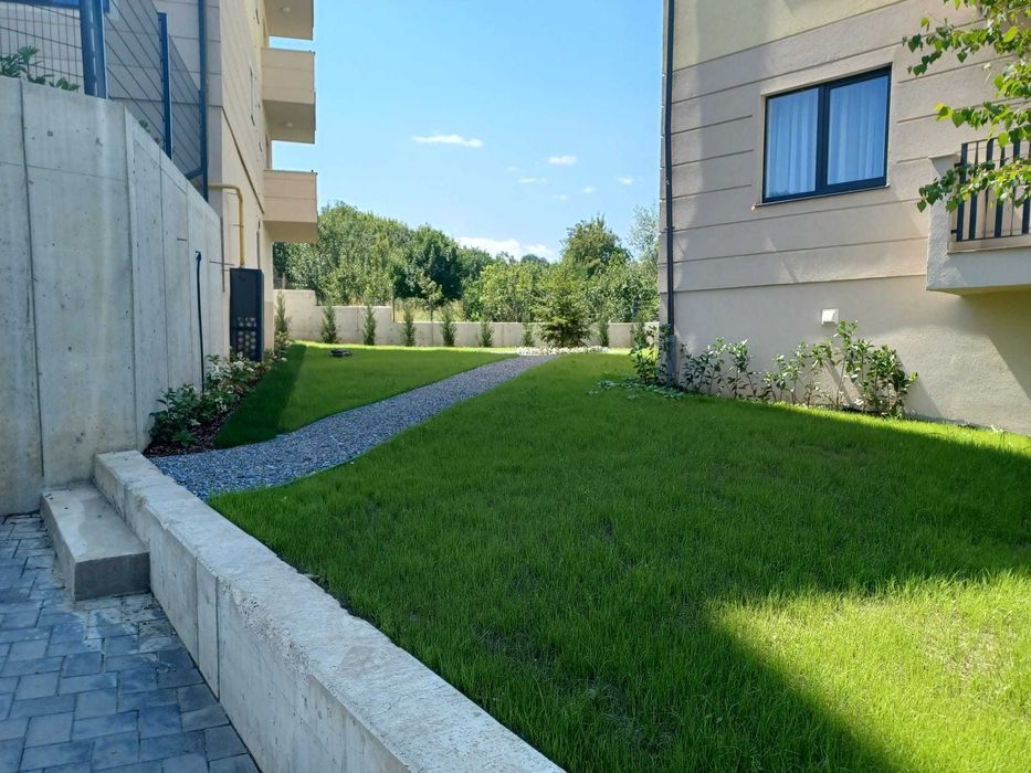 Apartament cu 2 camere spațiu pentru locuință sau activ. profesionala