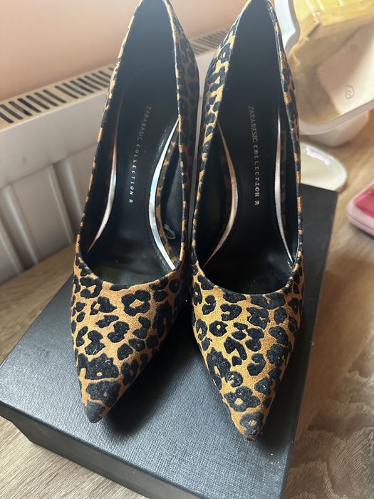 Stiletto animal print ZARA