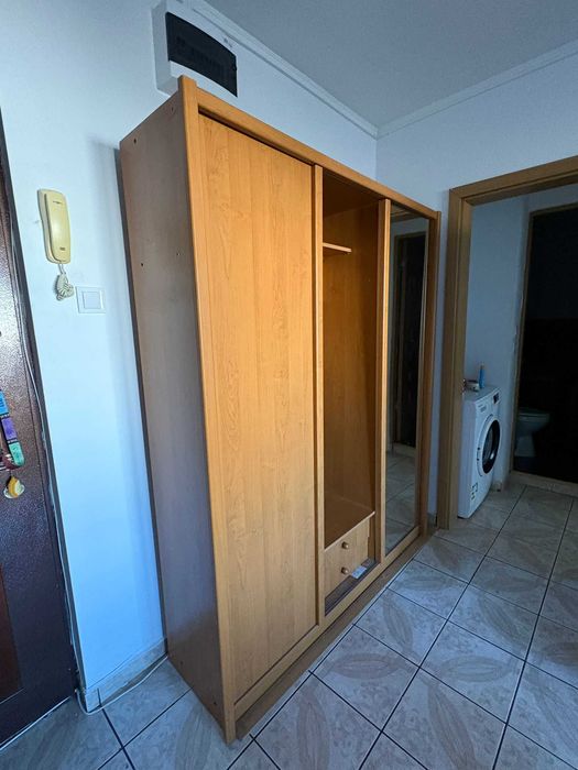 Donez dulap funcțional