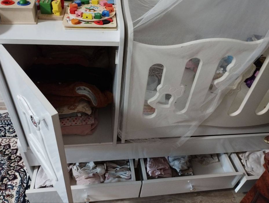 Детские кровати srochna sotiladi