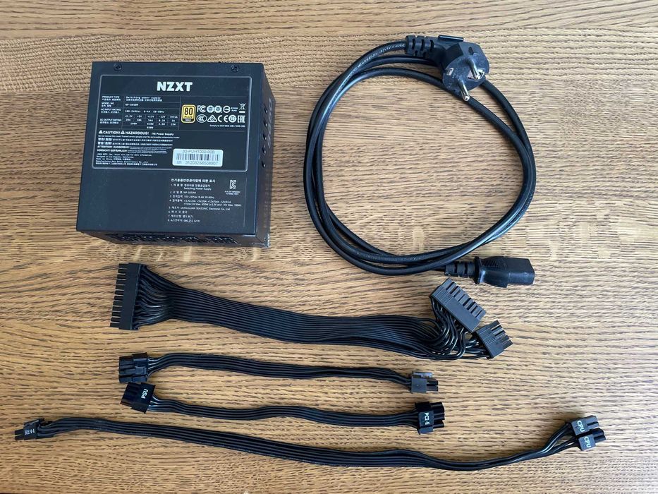 Блок питания NZXT 650 Ватт
