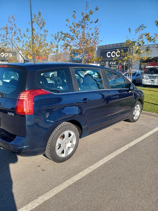 Пежо 5008 1.6 дизел