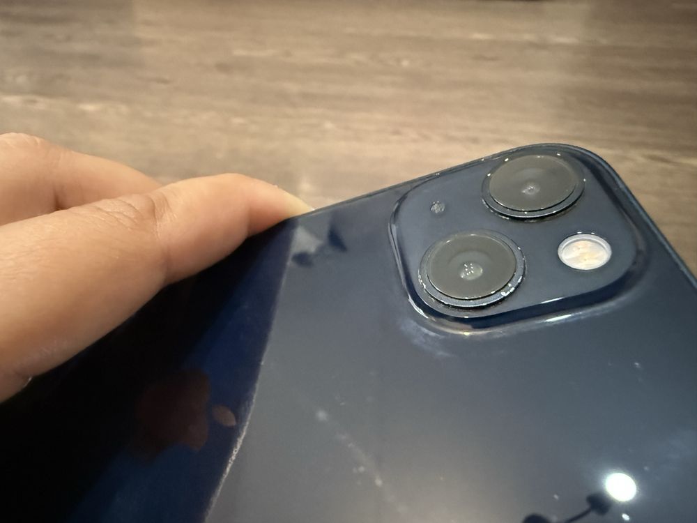 iPhone 13 черен и син