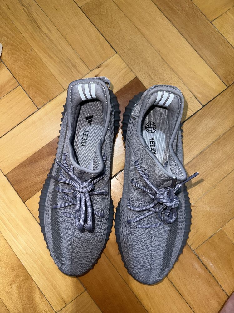 Vand Yeezy 350 v2 steel gray