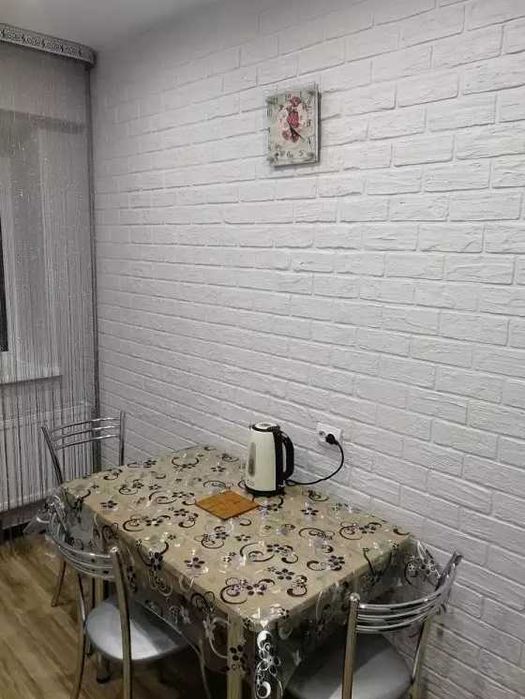 Дава се под наем Двустаен апартамент в Пловдив, Въстанически - 66 кв.м за 255 € - Снимка #2