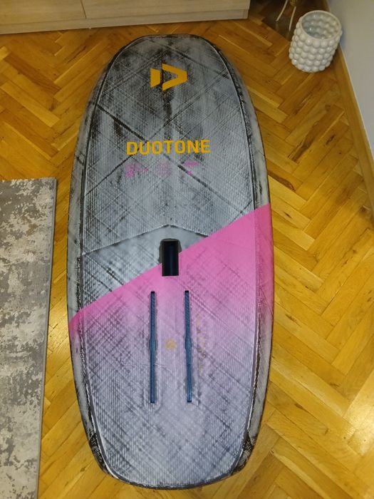 Дъска за уингфойл/wingfoil Duotone Skystyle SLS 75l 2025!!! 
Дъската е