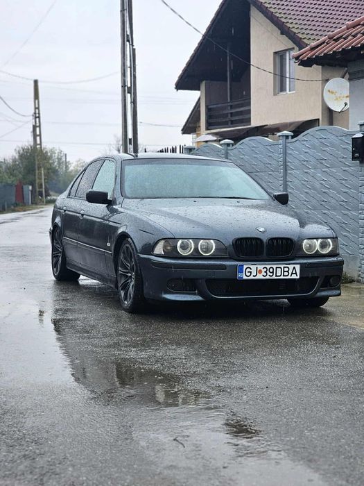 Vând sau schimb BMW e39 2,5D automat