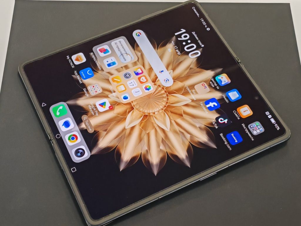 Като нов Honor Magic V2 5G 16 GB RAM 512 GB ROM Black 19м гаранция