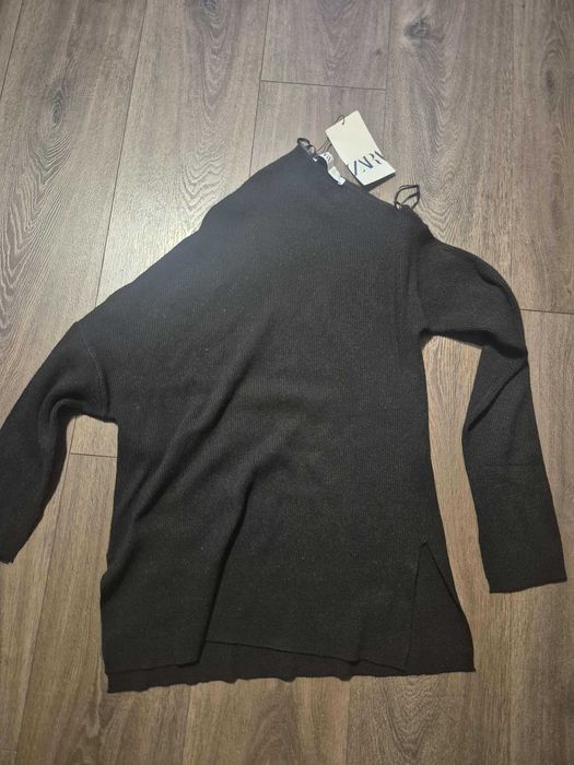 Асиметричен пуловер Zara