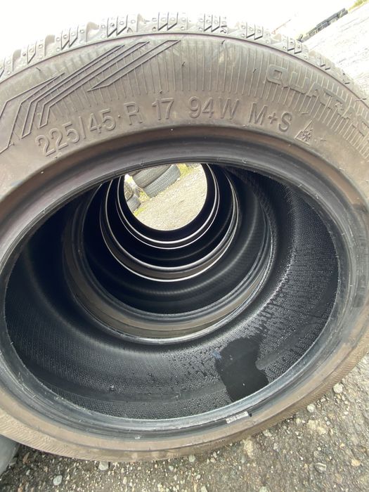 225/45/17/Vredestein quartrac pro ev