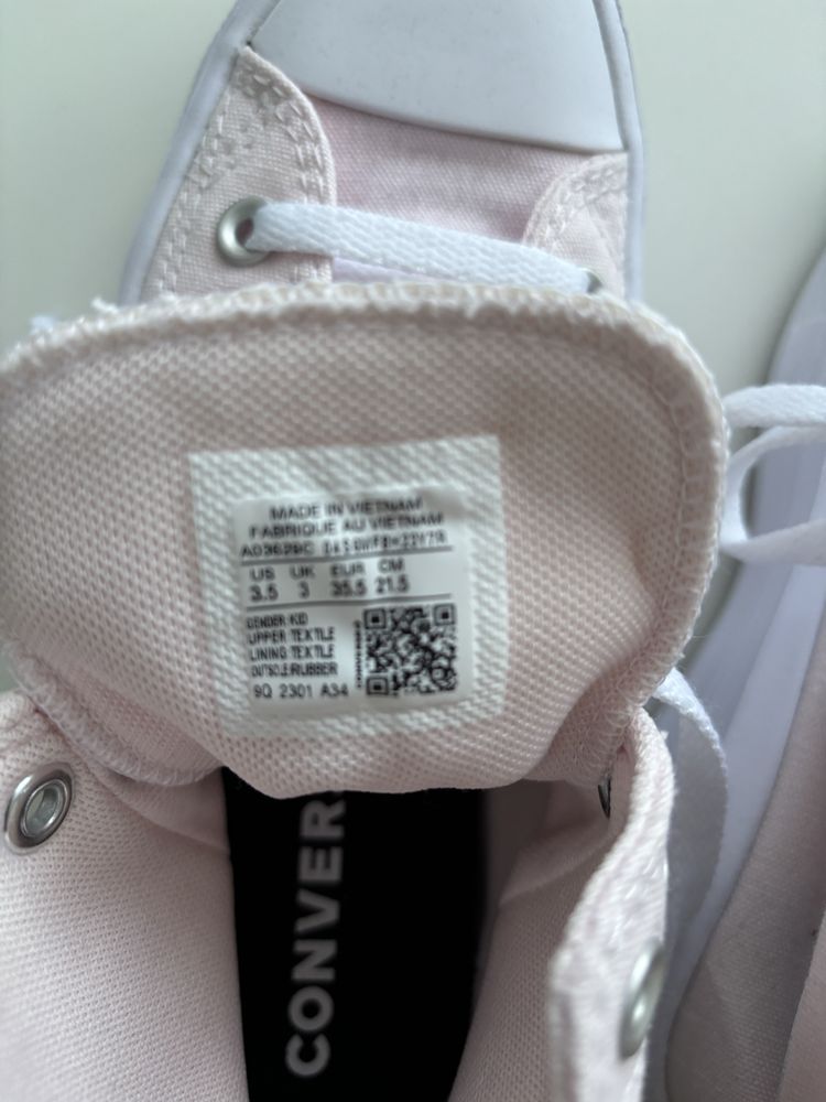 Convers високи маратонки